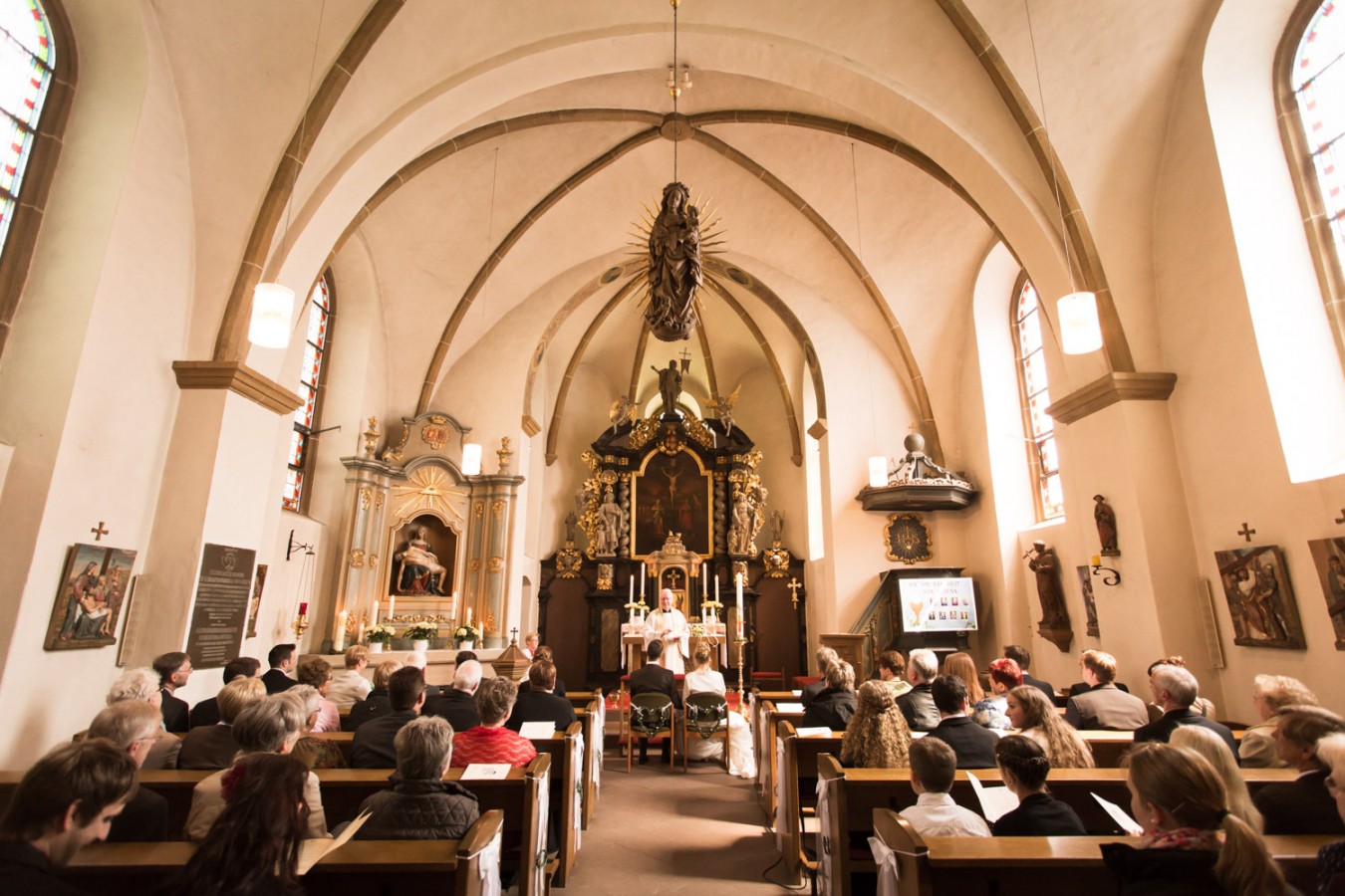 Wasserschloß, Tatenhausen, Bielefeld, Wedding-Day, Halle, Westfalen, Fotoshooting, Kirche, Kapelle, Wetter, Sonnig, Warm, 